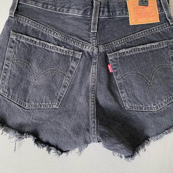 Levi's Premium 501  sz 26 gray distressed‎ jean shorts - Picture 6 of 10